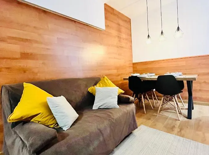 Apartman Nuevo Cosy Loft 4pax Estavar